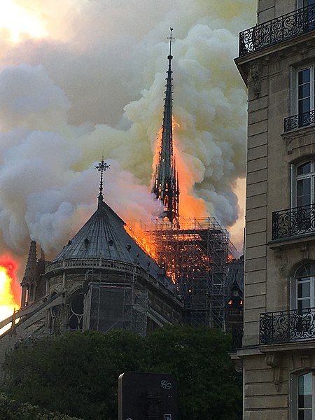 Incendio en la catedral de "Notre Dame"