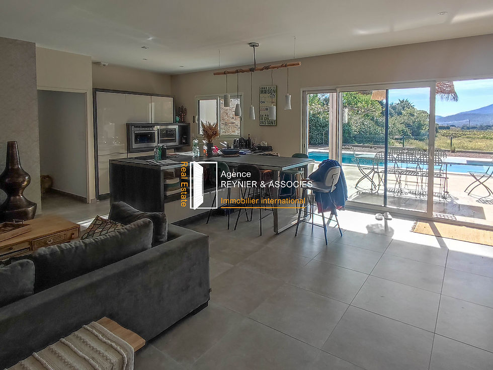 Miniature : 940.000 € | Villa avec vue | 4 Ch | Piscine chauffée | Le Plan de la Tour