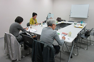 百人一首の勉強会の様子