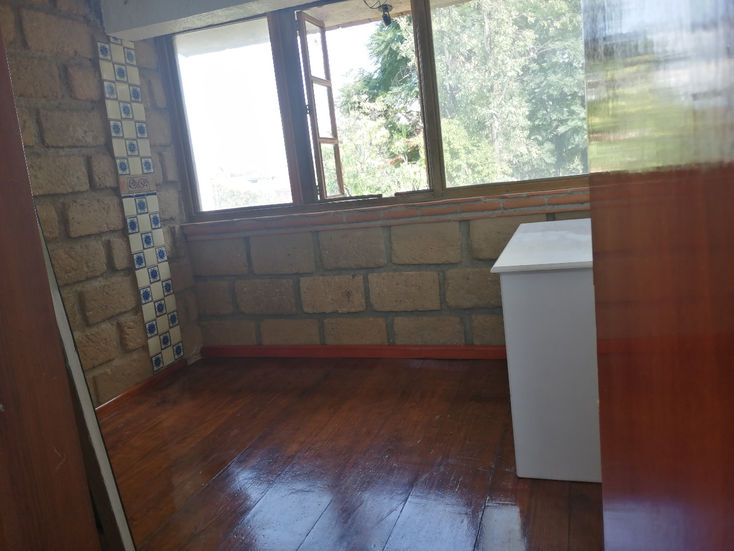 Recamara secundaria con iluminación natural de la casa de bosques del lago en venta