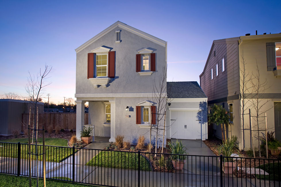 6-Signature-EvergreenPlan 1-Laurel