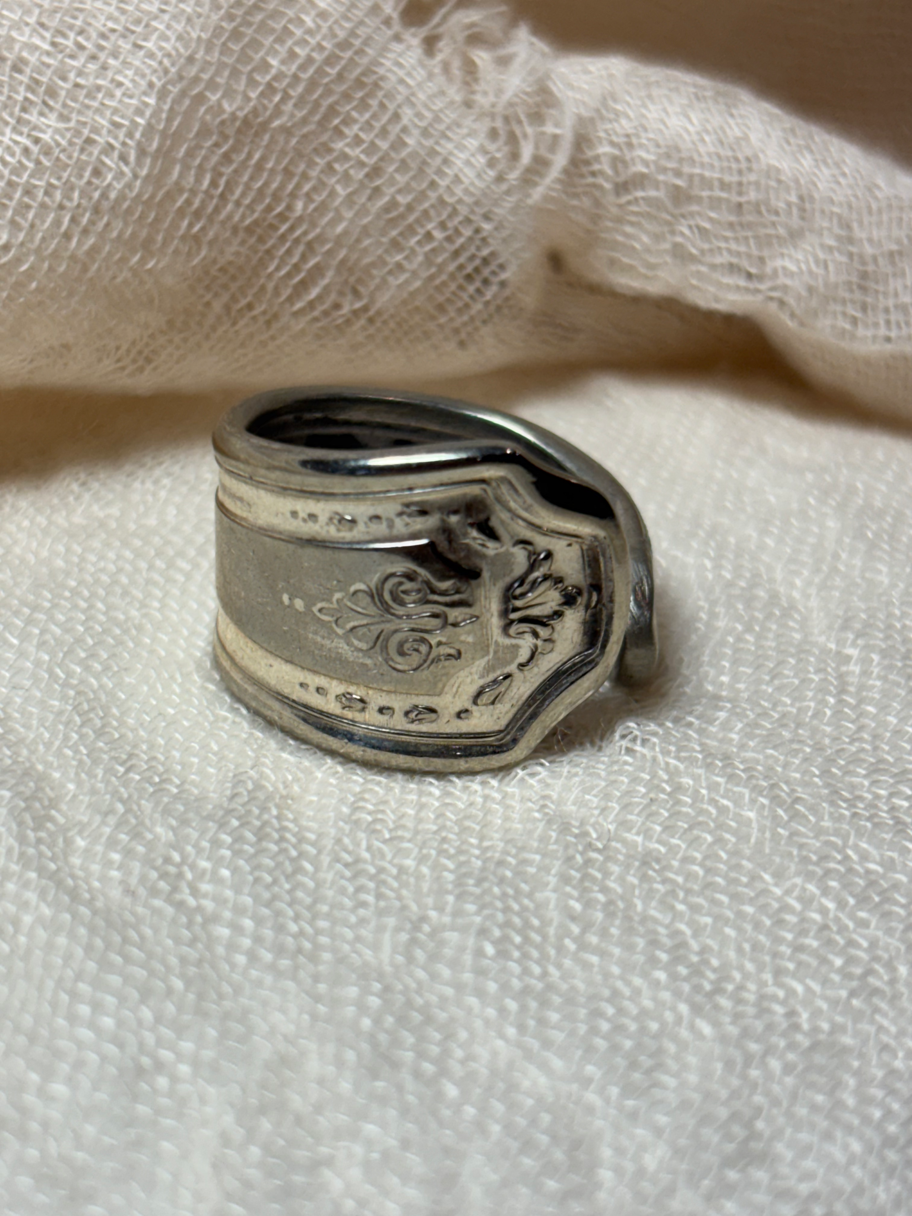 size 6.5 spoon ring