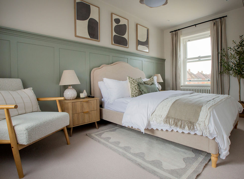 Guest Bedroom and En Suite - Cheltenham
