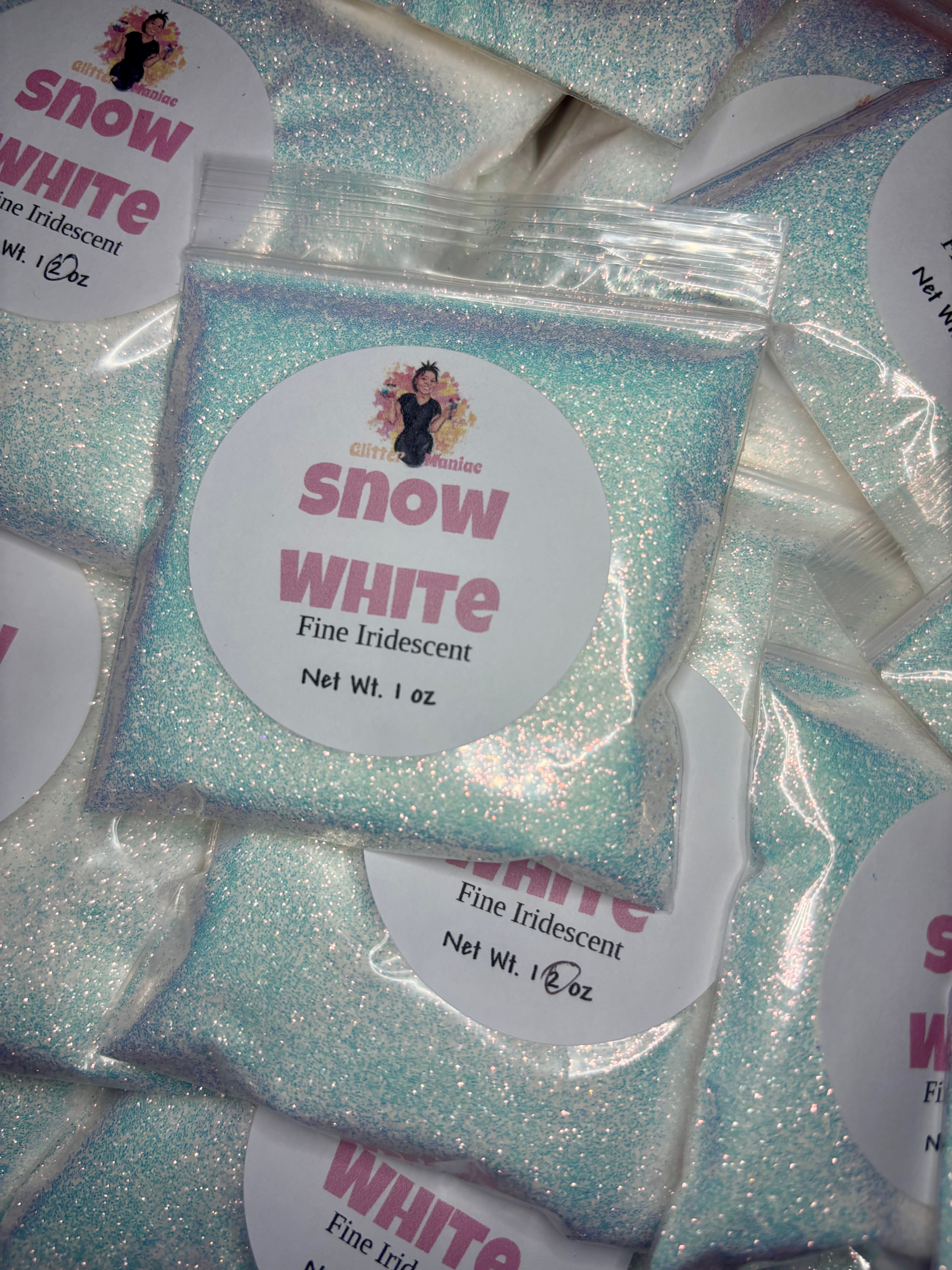 Snow White/Fine White Iridescent Glitter