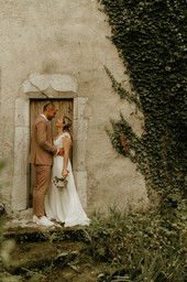 aurliealexandre-la-brune-et-le-barbu-robe-de-mariage279112.jpeg