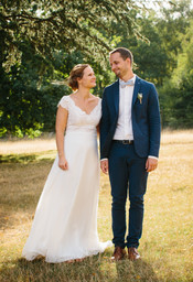 emilyhenri-la-brune-et-le-barbu-robe-de-mariage821106.jpeg