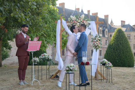 Cérémonie laïque au Château de Lapalisse 
Mariage
