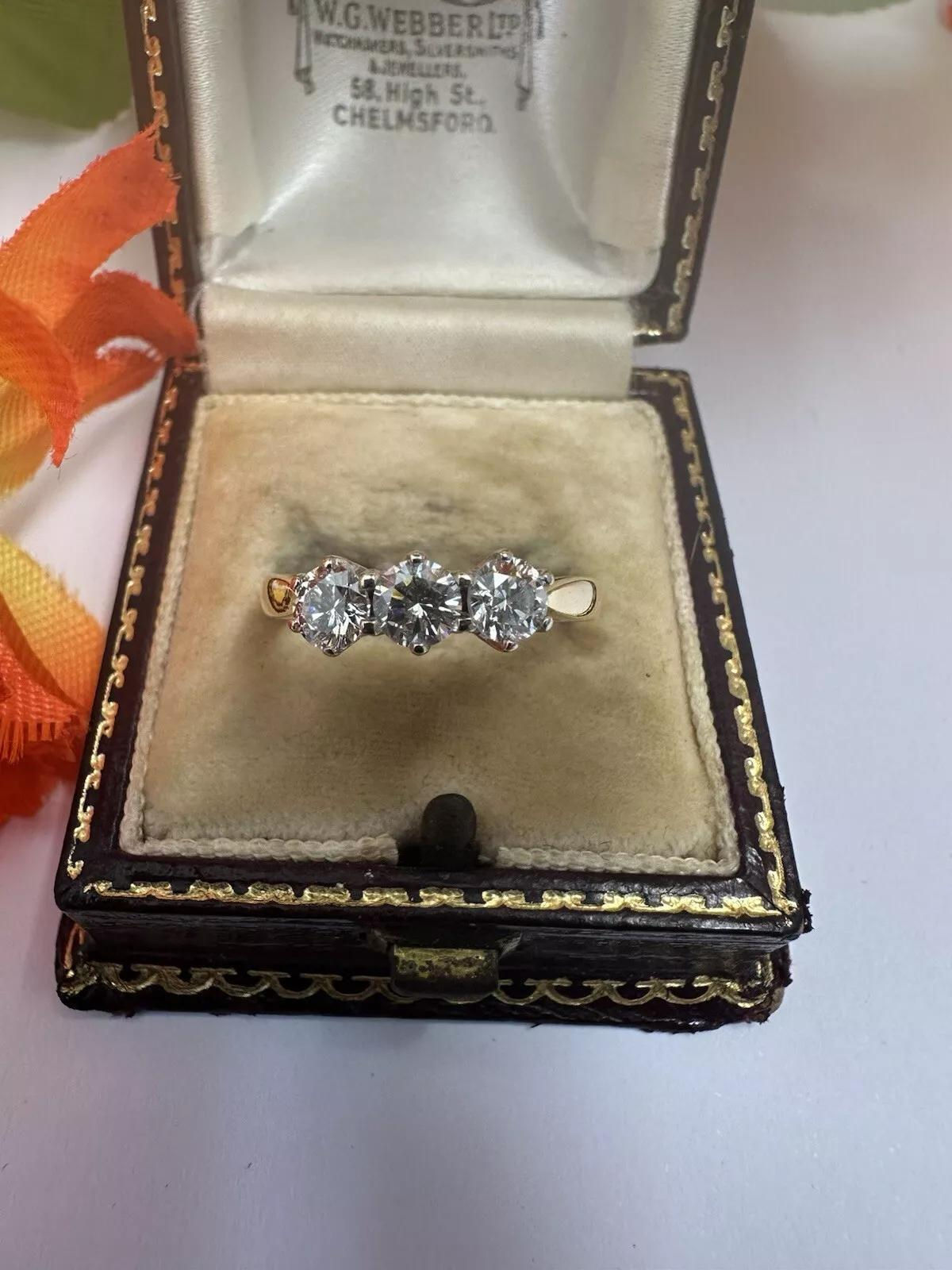 18ct gold trilogy diamond ring 0.75ct