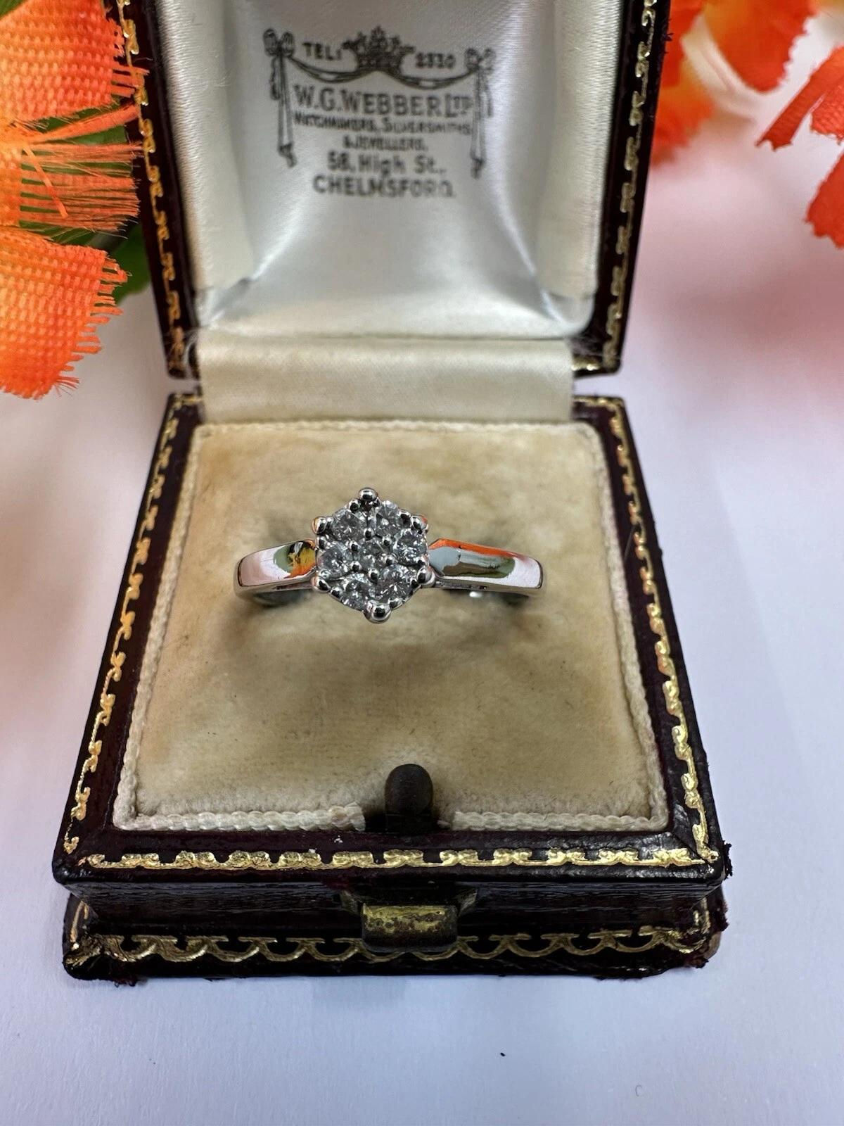 Gorgeous 0.15ct Diamond 18k White Gold Cluster Ring