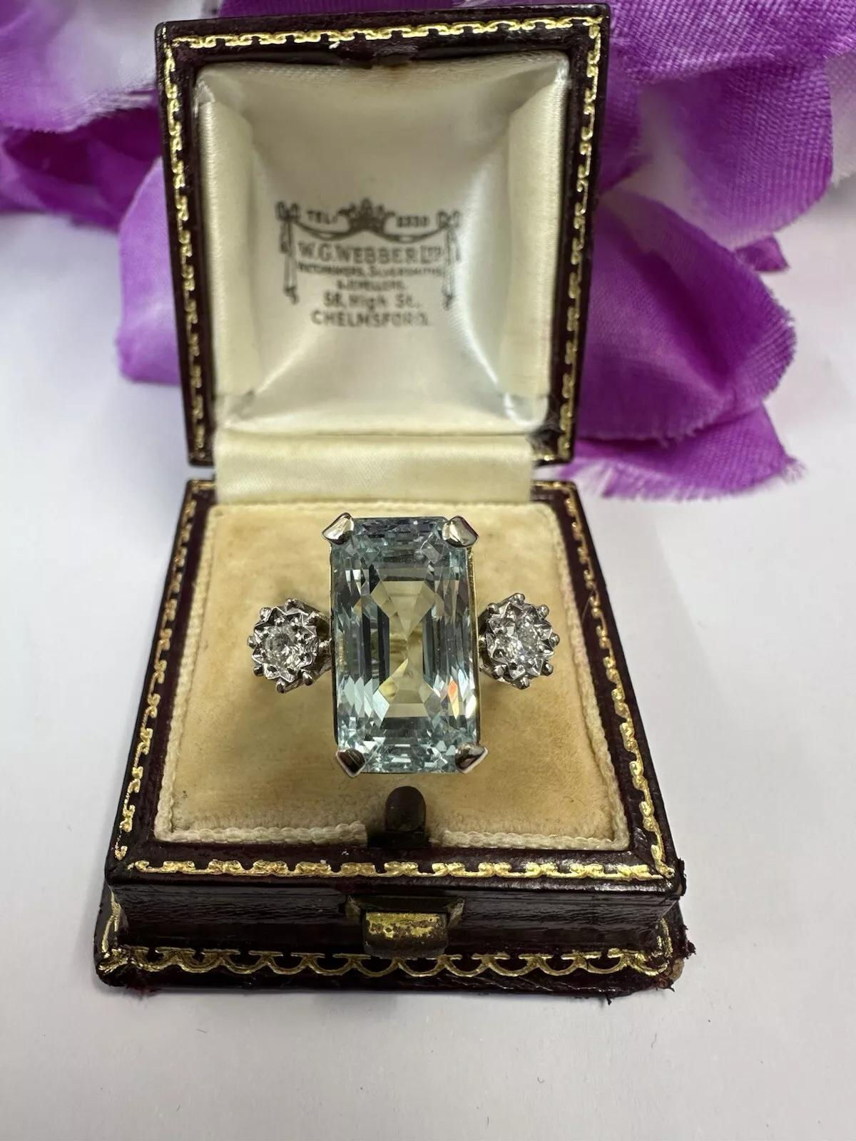 Lovely 7ct Aquamarine & Diamond Ring In 18k Yellow Gold