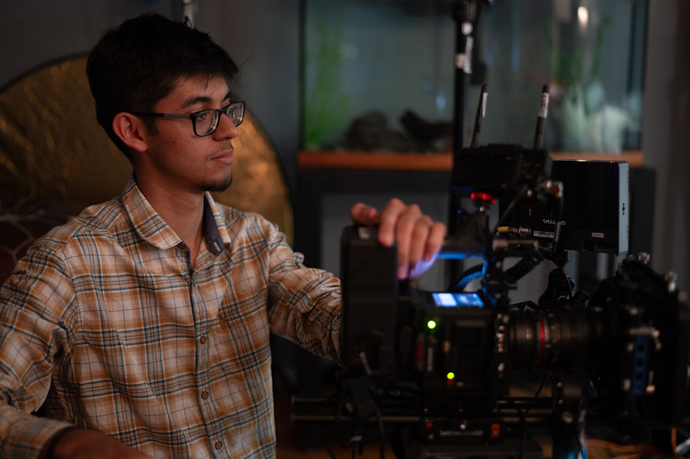 Parv Bhavsar is operating a red Komodo Camera