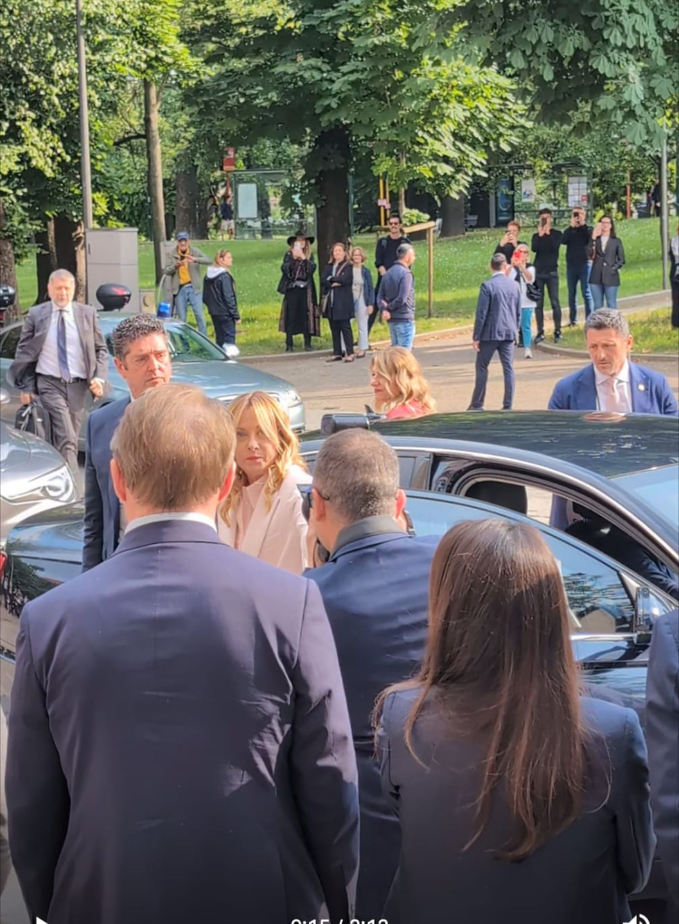 Giorgia Meloni arriva a Milano