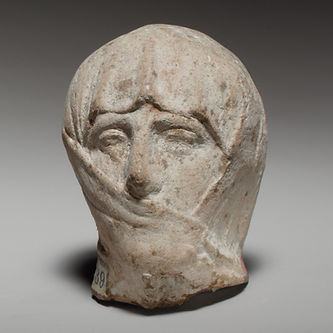 Femme voilée grecque (statue antique)