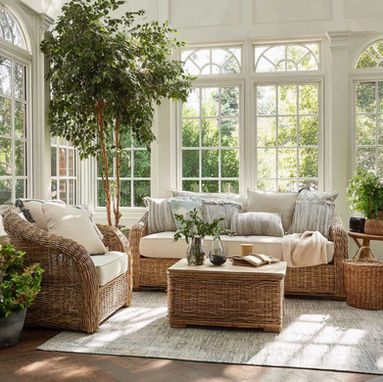 Sunroom Sofa and Daybed Ideas to Create a Relaxing Oasis