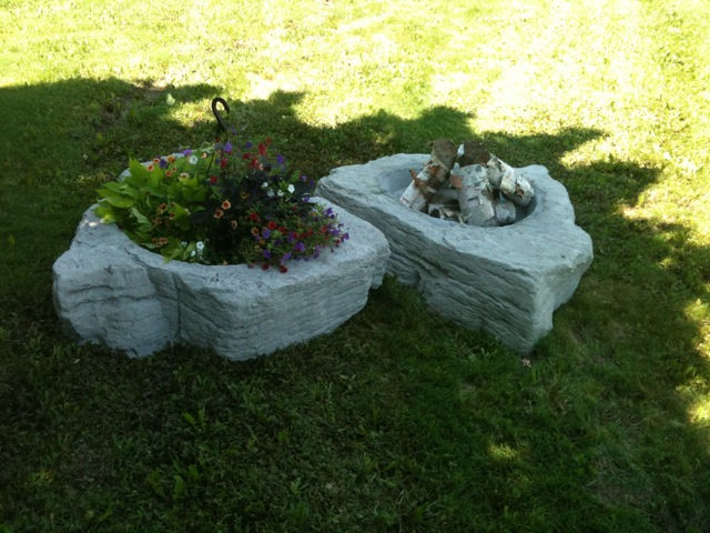 Thumbnail: 026 faux limesone Planter Rock 