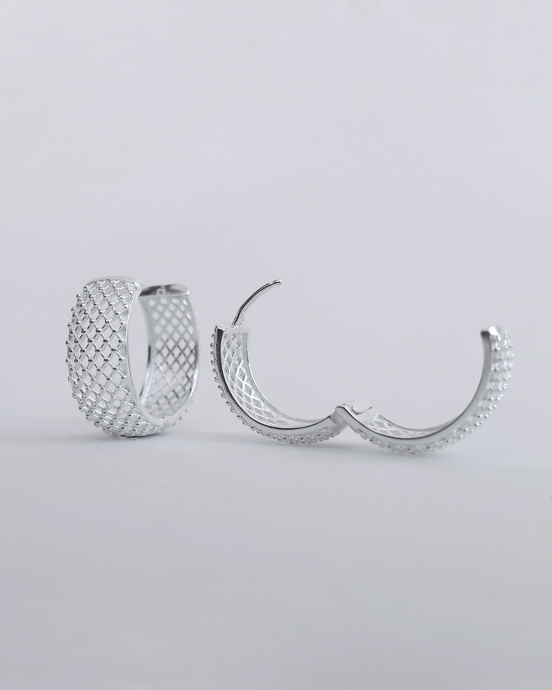 Brinco argola prata renda italiana (12x sem juros)