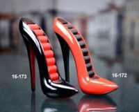 Ring holder black shoe