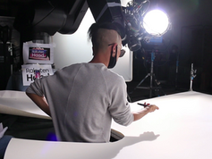 超人プロの腕立て伏せタレント･筋肉パフォーマーをTVCM広告･ウェブ動画に起用