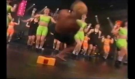 Freestyle Push-Up Extremeフリースタイル腕立て伏せ≒エクストリームスポーツ