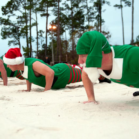 クリスマス忘年会パーティに腕立て伏せマシン筋肉イベント×パフォーマー企画