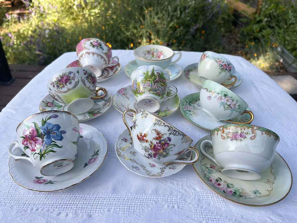 Thumbnail: Mix Cups and Saucer Set Rental