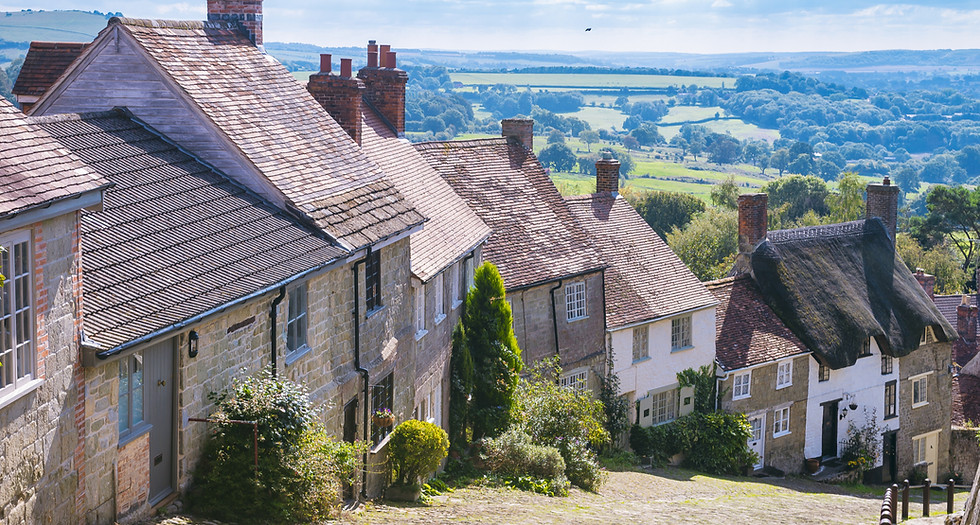 Traditional English Village_edited_edited_edited_edited.jpg