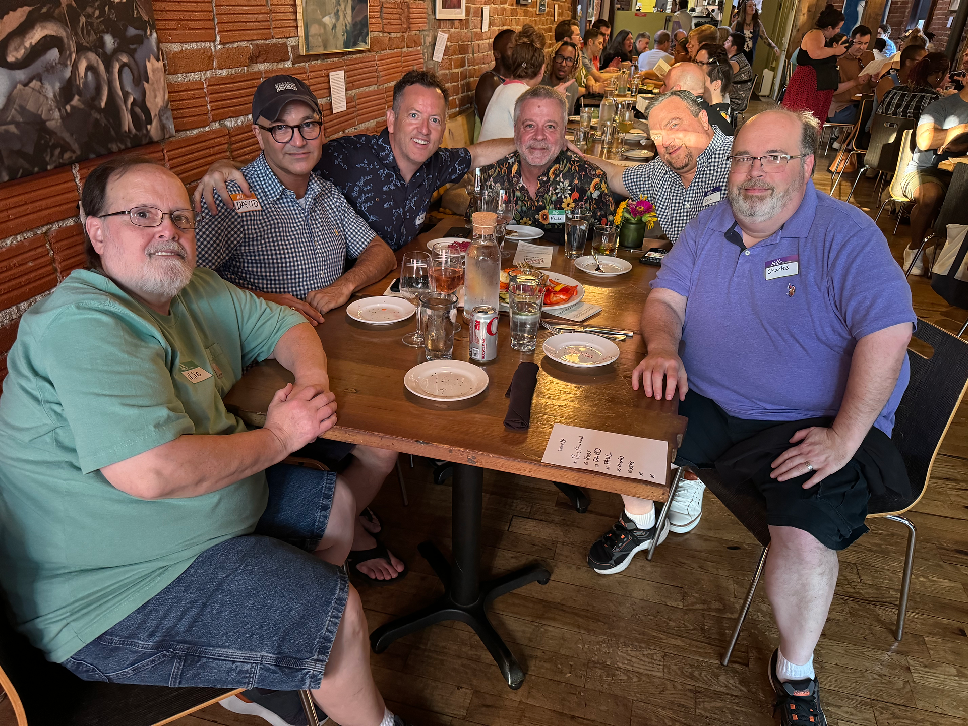 6 friends having dinner 