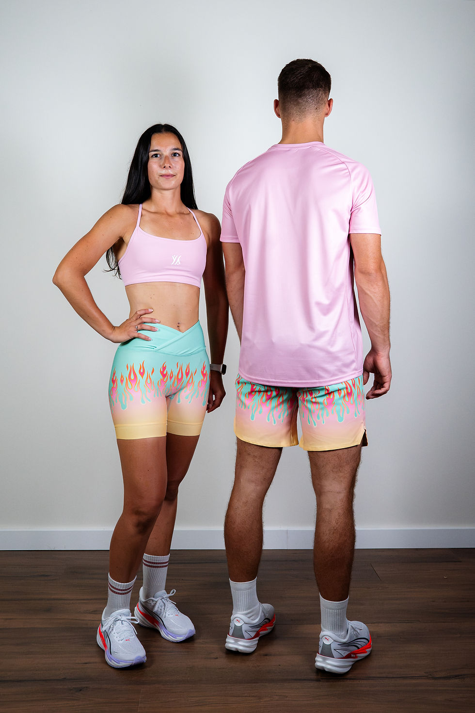 Tenues de sport complètes assorties homme et femme Flammes, Flashy Matchy, Hyrox et Crossfit