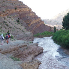 006 - Si costeggia il Fiume Asif M.Goun.JPG