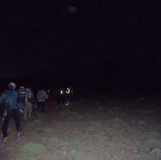 005 - Si parte destinazione la vetta del monte M'goum 4068 m..jpg