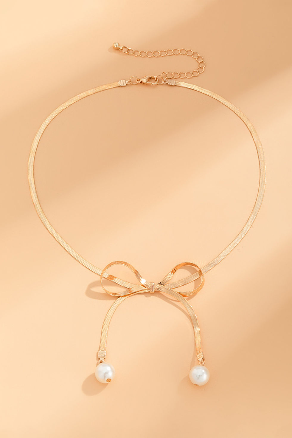 Thumbnail: Collarbone Necklace