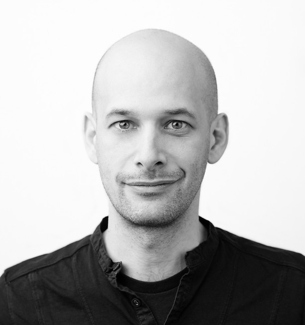 Modern-black-and-white-business-headshots-for-NYC-startup-Celsius-Network.jpg