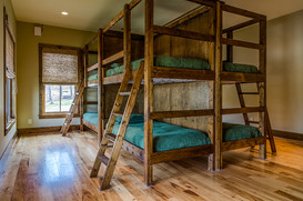 lodge7-mainbunk.jpeg