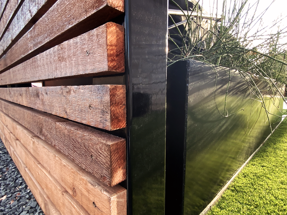 Jackson - Metal Planter - Website 3.png