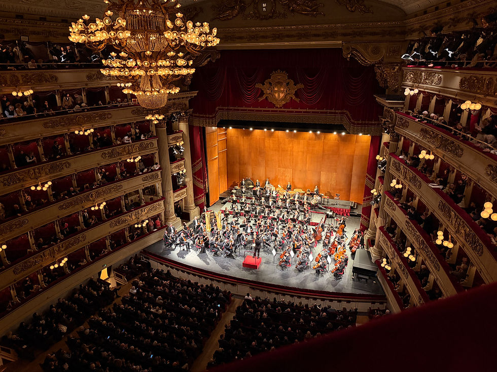 Gershwin, Rachmaninov e Mussorgsky • Trevino