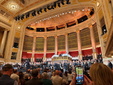 Mahler Sinfonia 8 • Nelsons