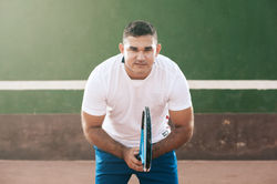 Photo_Exercise_Man Playing Tennis