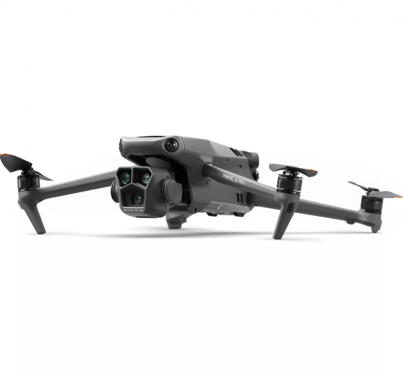 Квадрокоптер DJI Mavic 3 Pro Fly More Combo with DJI RC CP.MA.00000660.01