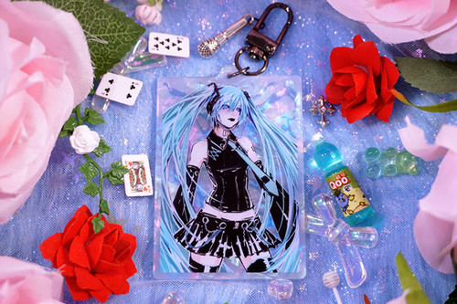 Mikuro☺︎ dark miku keychain | merobear.com