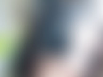 Autoportrait d'une photographe à travers son objectif