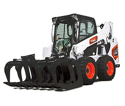 Bobcat-Skid-steer-loader-S530_with_Root_Grapple-Studio_brd.jpg