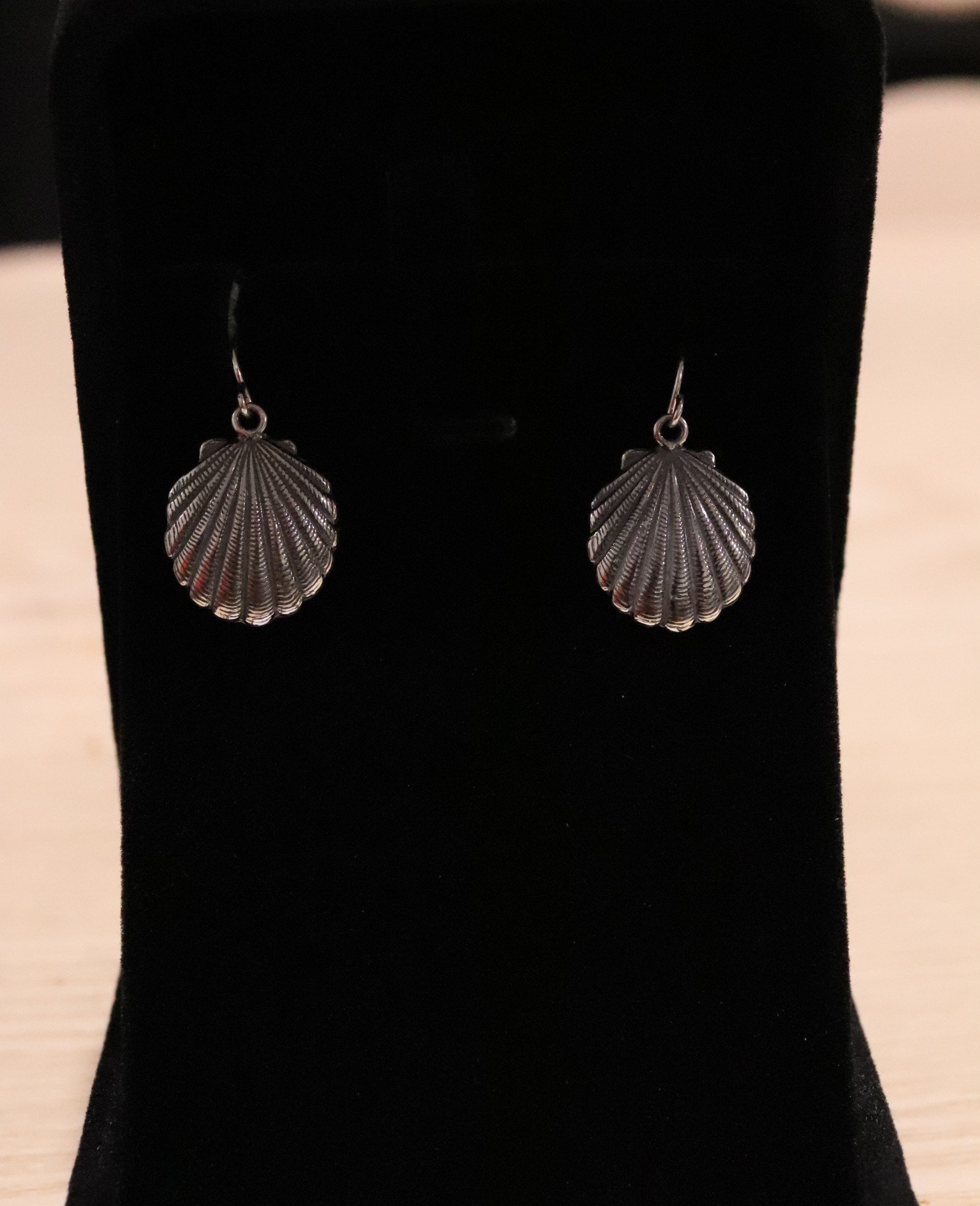 Scallop earrings