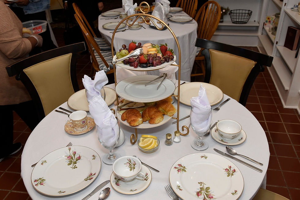 Mary-Martha_tea_Tablesetting.jpg
