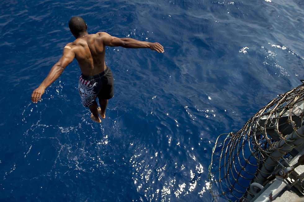 Man diving into water (CC0 Pixabay)