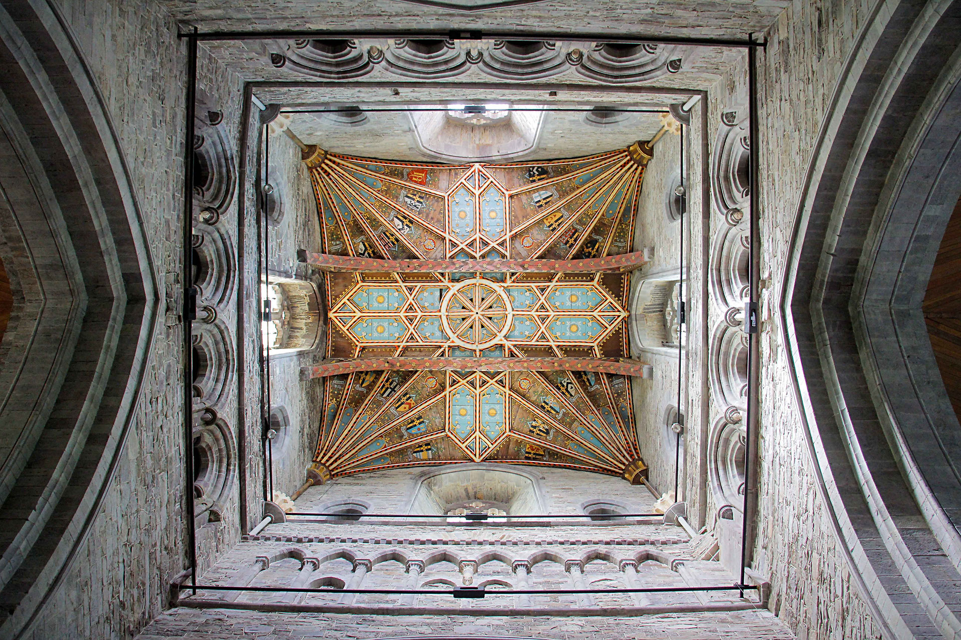 St Davids Cathedral (c)FromElsewhere