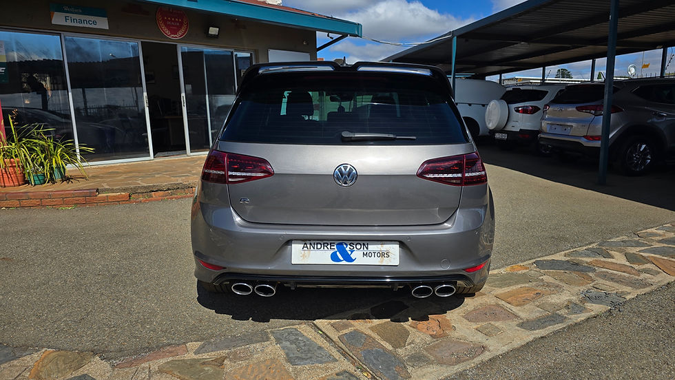 Thumbnail: 2017 Volkswagen Golf R DSG