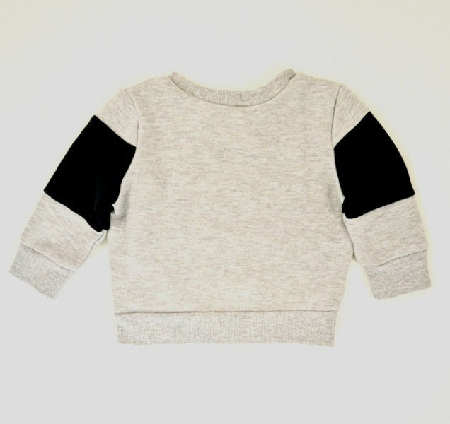 Thumbnail: Top with round neck. Rib at cuffs and hem. Plain grey back.