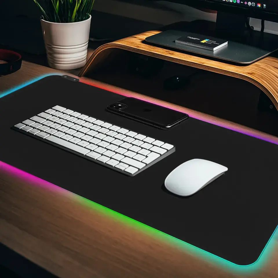 Thumbnail: Mouse Pad