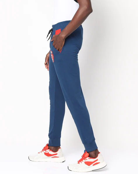 -473Wx593H-460816164-parisianblue-MODEL2.webp
