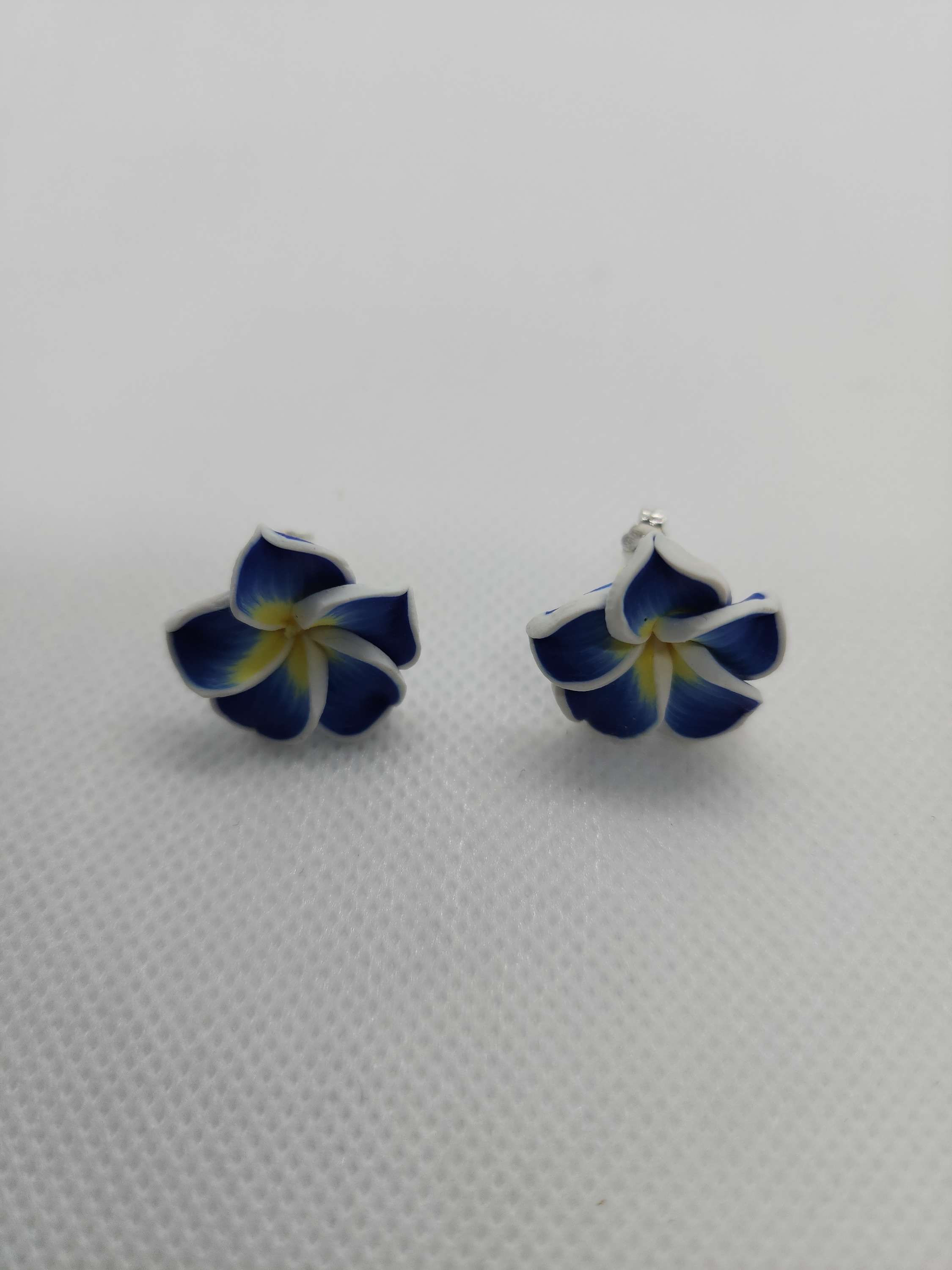 Flower shaped  errings  home one of the kind 